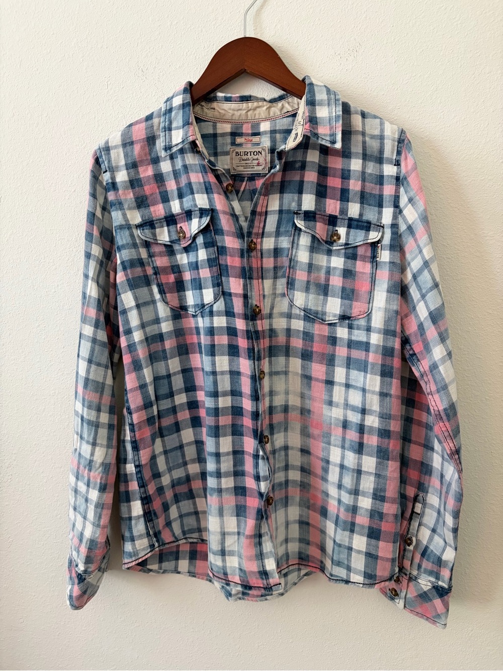 Burton Durable Goods Flannel Plaid Shirt Large Navy Pink White Flap Pockets
